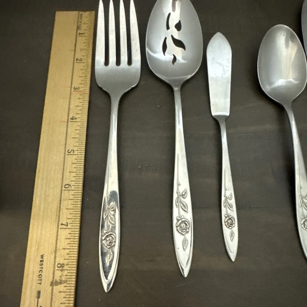 Oneida Community My Rose 3 Piece Serving + 3 Stainless Flatware Pieces FW93